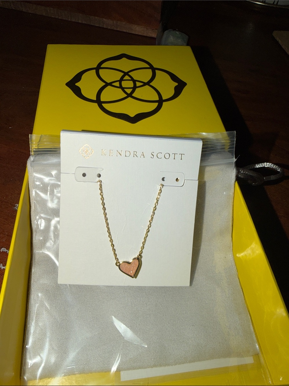 NEW Kendra Scott Framed Ari Heart Gold Necklace pendant-Light Pink Drusky